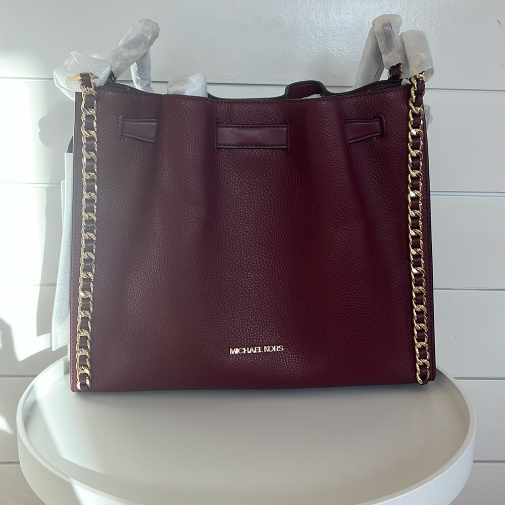 NWT MICHAEL KORS LG BLT INLY MINA SHOULDER BAG IN DARK CHERRY